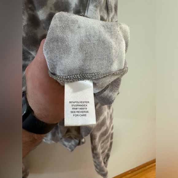 Pre-Owned MD Cloud Chaser Cropped Grey/White Spotted Sweater - Picture 3 of 4